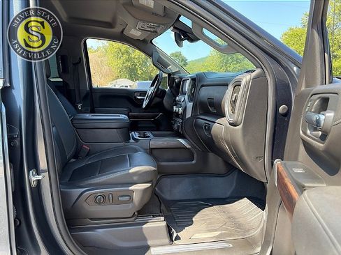 Used 2022 GMC Sierra 1500 SLT w/ SLT Premium Plus Package AWD/4WD image 17