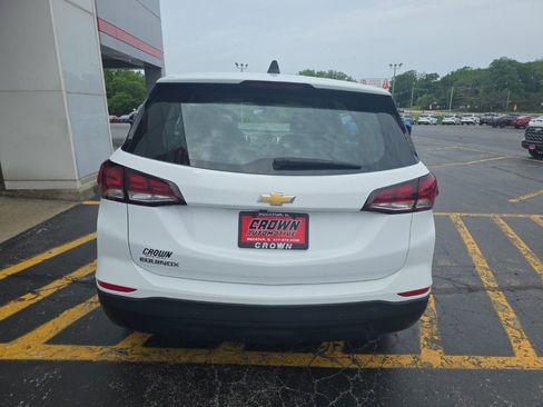 Used 2024 Chevrolet Equinox LS FWD image 4