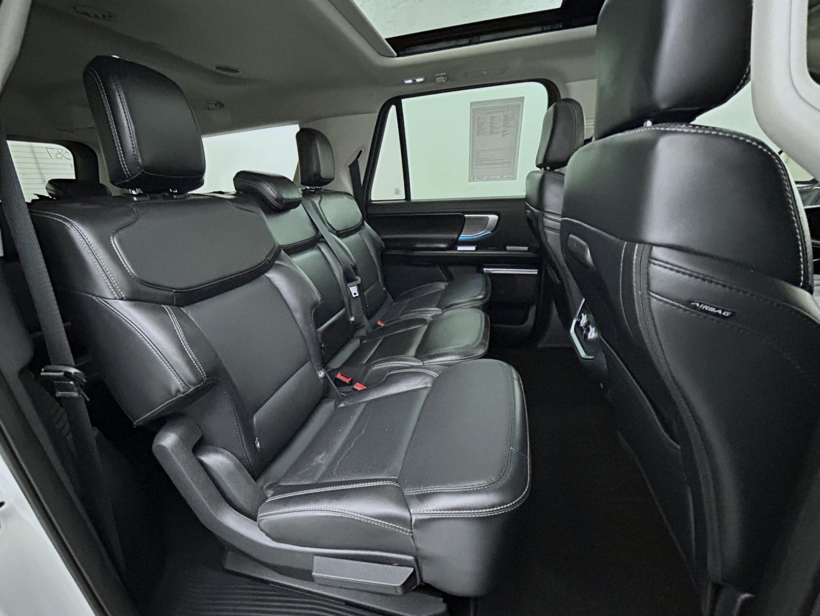 Used 2025 Ford Expedition Max Platinum AWD/4WD image 20