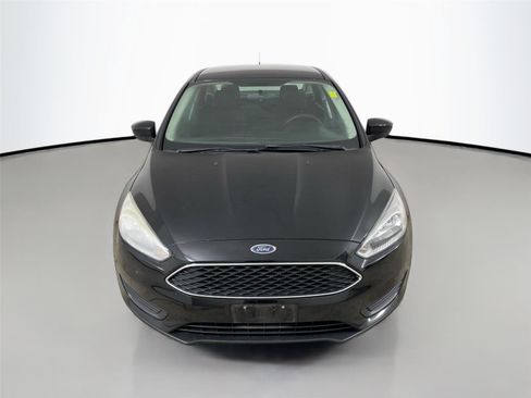 Used 2018 Ford Focus SE image 2