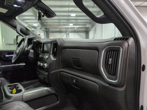 Used 2022 GMC Sierra 2500 AT4 w/ AT4 Premium Plus Package image 14