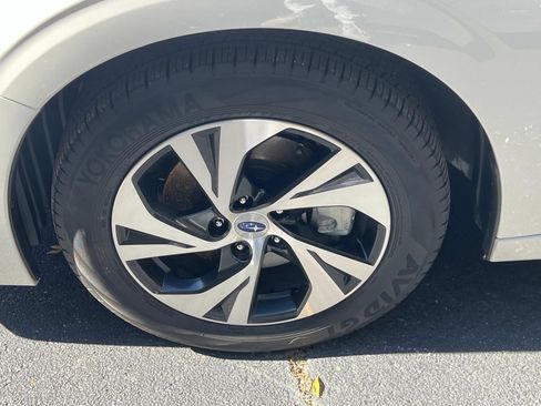 Used 2025 Subaru Legacy Premium w/ Popular Package #1 image 11