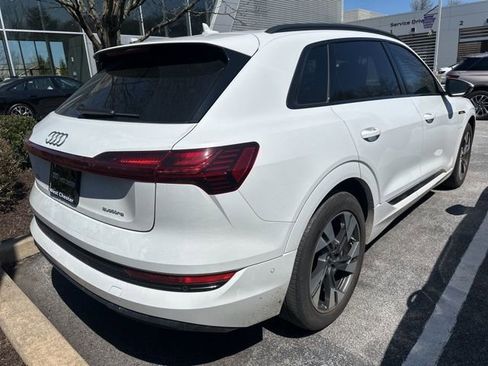 Used 2023 Audi e-tron Premium w/ Convenience Plus Package image 6