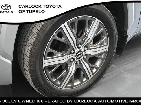 Used 2023 Toyota Sequoia Capstone RWD image 16