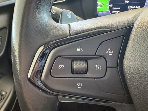 Used 2023 Chevrolet Bolt EUV LT w/ Convenience Package image 12