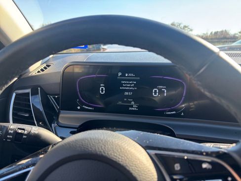 Used 2025 Kia Seltos S image 41