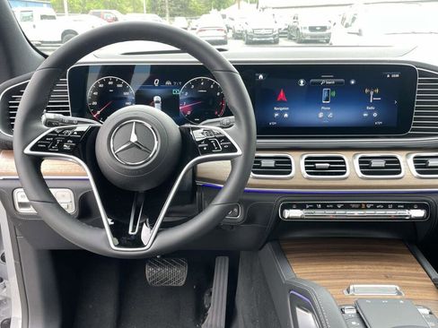 New 2026 Mercedes-Benz GLE 580 4MATIC image 2