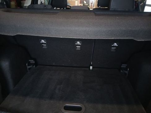 Certified 2022 Ford EcoSport SE image 48