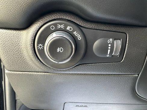 Used 2023 Dodge Durango R/T AWD/4WD image 13