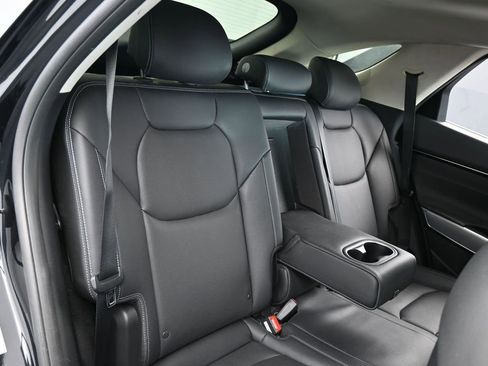 Used 2022 Genesis GV70 2.5T w/ Select Package image 41