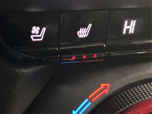 Used 2019 Chevrolet Blazer RS image 44