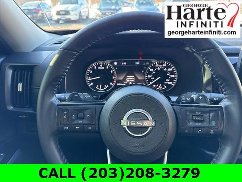 Used 2023 Nissan Pathfinder SL image 31