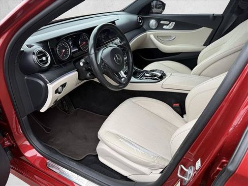 Used 2017 Mercedes-Benz E 300 image 9