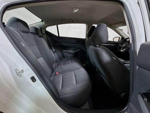 Used 2023 Nissan Altima 2.5 SV FWD image 23