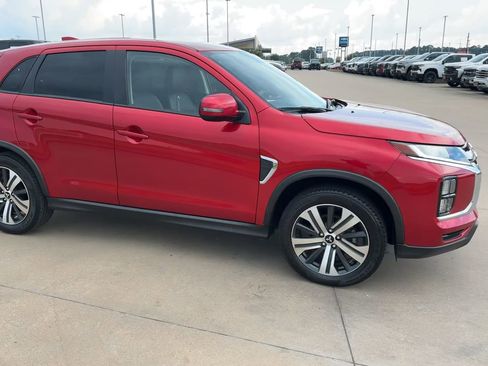 Used 2024 Mitsubishi Outlander Sport SE AWD/4WD image 2
