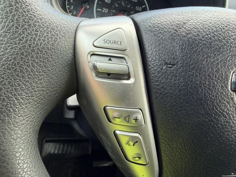 Used 2017 Nissan Versa S Plus FWD image 16