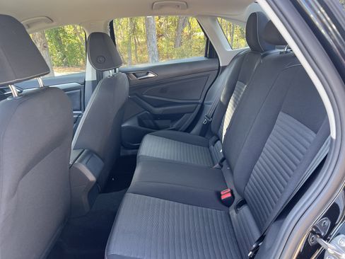 Certified 2025 Volkswagen Jetta S image 29