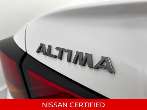 Certified 2025 Nissan Altima 2.5 SV FWD image 11
