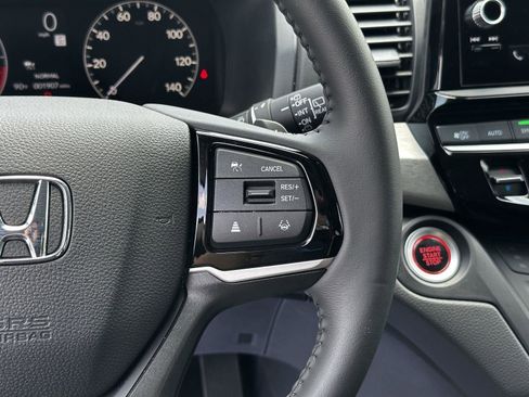 Certified 2026 Honda Odyssey EX-L image 11