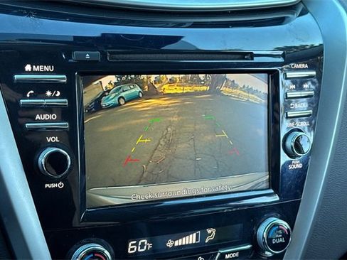 Used 2023 Nissan Murano SV image 27