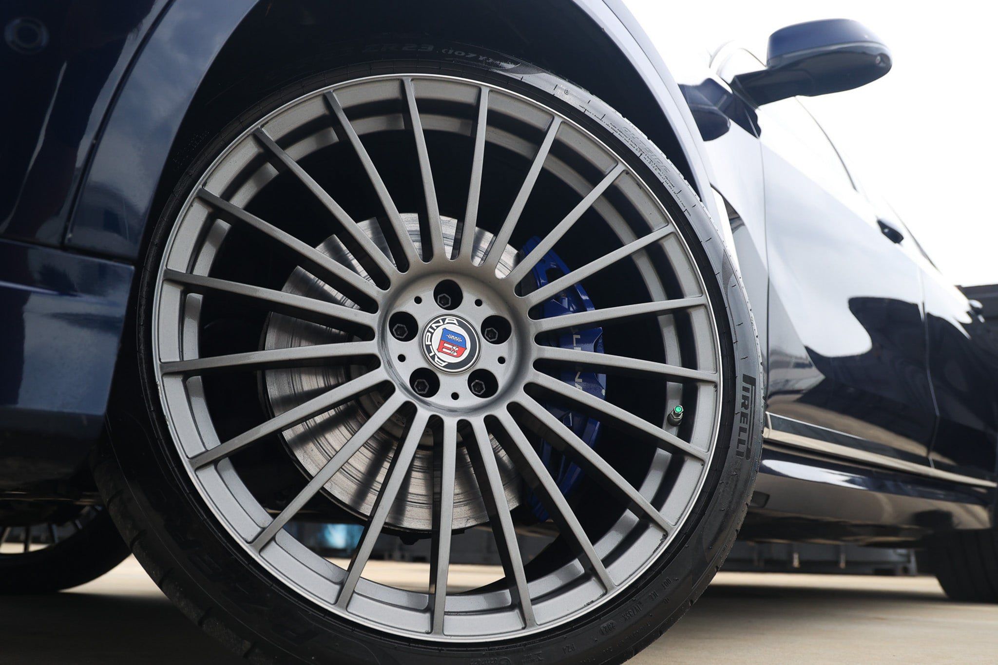 Used 2021 BMW ALPINA XB7 AWD/4WD image 47