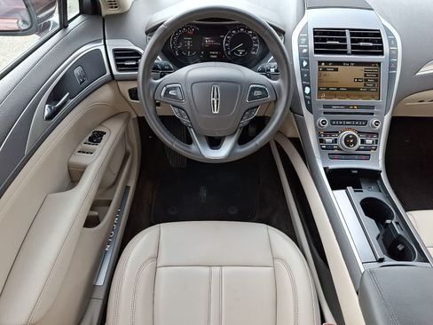 Used 2018 Lincoln MKZ Premiere FWD image 13