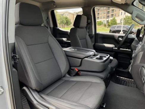 Used 2024 Chevrolet Silverado 1500 Custom Trail Boss w/ LPO, Dark Essentials Package AWD/4WD image 29