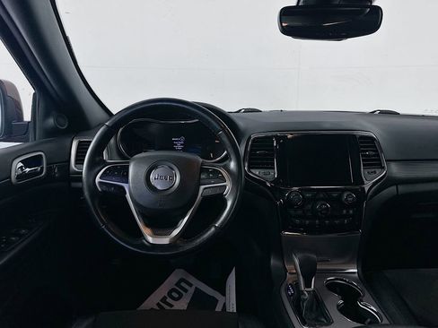 Used 2022 Jeep Grand Cherokee Laredo X image 21