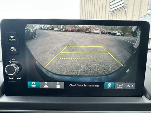 Used 2023 Honda Pilot EX-L image 5