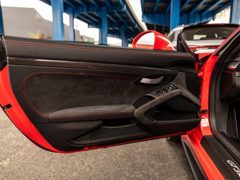 Certified 2019 Porsche 911 GT3 RS RWD image 39