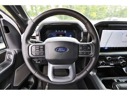 Used 2025 Ford F150 Lariat AWD/4WD image 13