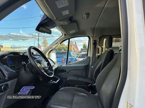 Used 2017 Ford Transit 350 XLT image 18