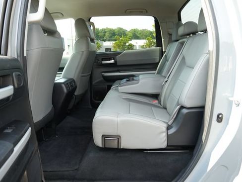 Used 2021 Toyota Tundra Limited w/ Limited Premium Package AWD/4WD image 16
