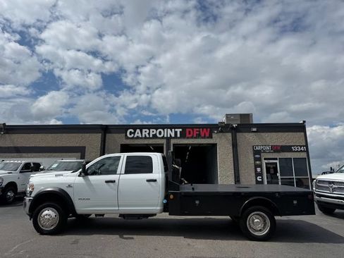 Used 2022 RAM 5500 Tradesman w/ Chrome Appearance Group AWD/4WD image 8