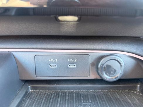 Used 2026 Nissan Sentra SR w/ Floor Mat Package FWD image 18
