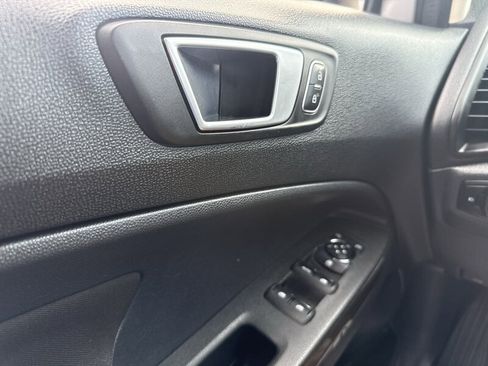Used 2019 Ford EcoSport SE w/ SE Convenience Package FWD image 39