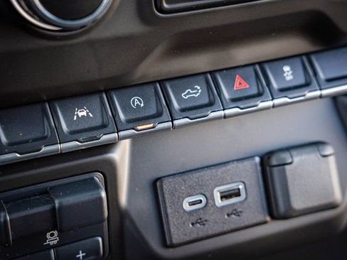 Used 2023 Chevrolet Silverado 1500 Custom Trail Boss w/ LPO, Dark Essentials Package image 25