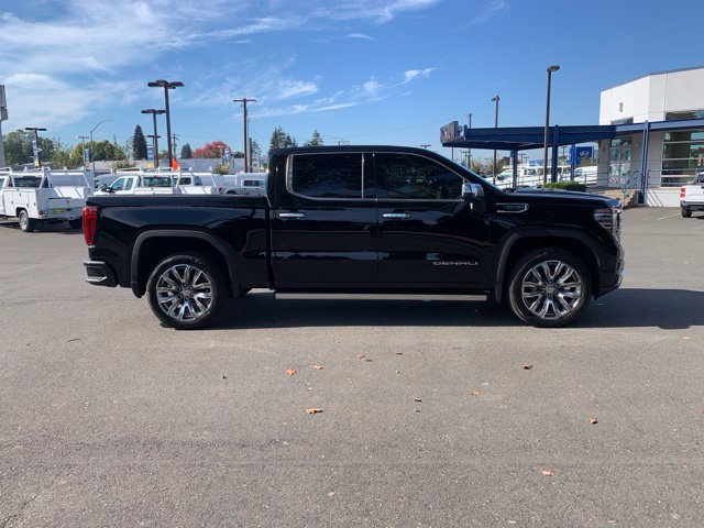 Used 2025 GMC Sierra 1500 Denali w/ Denali Reserve Package AWD/4WD image 7