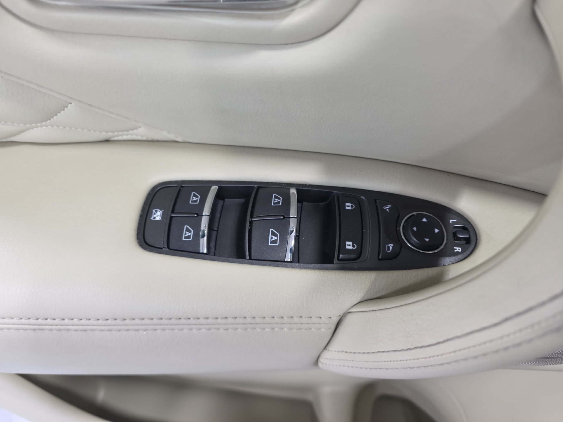 Certified 2024 INFINITI QX80 Sensory AWD/4WD image 27