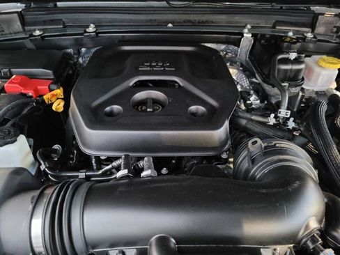 Certified 2025 Jeep Wrangler Unlimited Sahara w/ Safety Group image 20