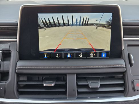 Used 2023 GMC Yukon XL AT4 w/ AT4 Premium Package image 24