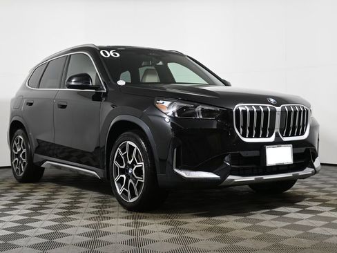 Used 2025 BMW X1 xDrive28i w/ Technology Package image 9
