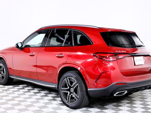 Used 2026 Mercedes-Benz GLC 300 4MATIC image 4