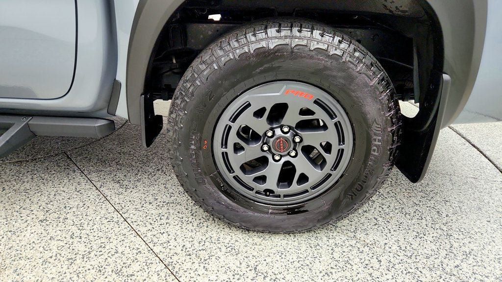 Used 2026 Nissan Frontier PRO-4X w/ Pro-4x Convenience Package AWD/4WD image 9