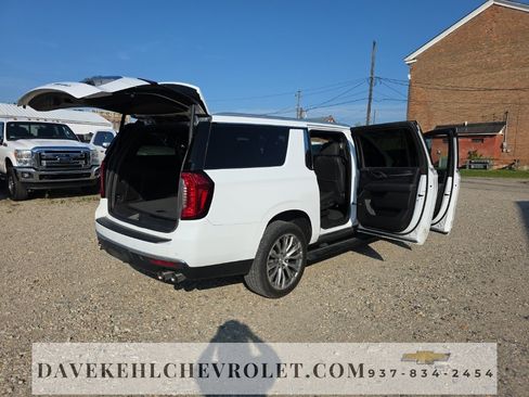 Used 2021 GMC Yukon XL Denali image 47
