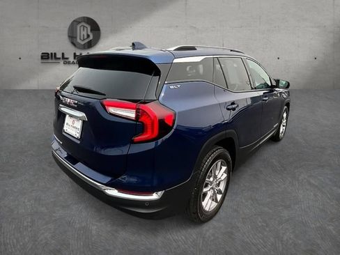 Used 2022 GMC Terrain SLT w/ Infotainment Package II FWD image 6