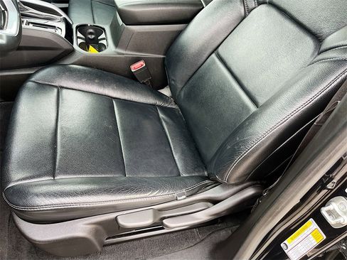 Used 2024 Chevrolet Colorado LT w/ LT Convenience Package image 19