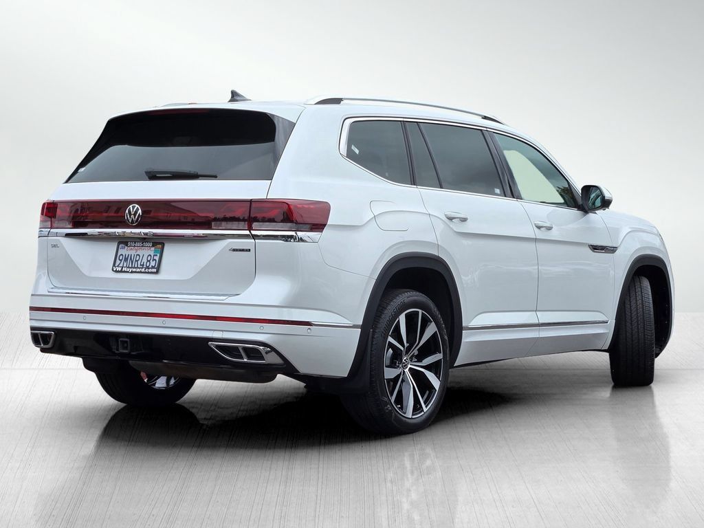 Used 2024 Volkswagen Atlas SEL Premium R-Line AWD/4WD image 5