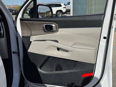 Used 2023 Kia Sorento X-Line EX image 31