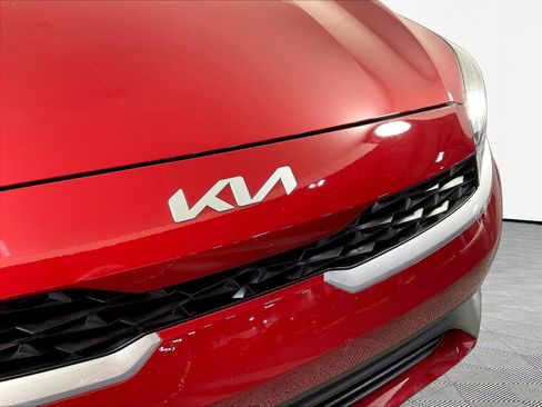 Certified 2023 Kia Forte LXS w/ LXS Technology Package FWD image 31